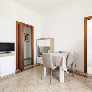 Guesthost - Ca' Granda M5 Bright , Milano Italia