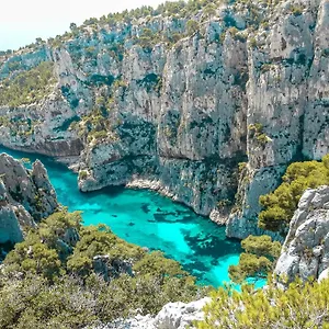 Adira Montgrand 2 Etoiles , Marsiglia Francia